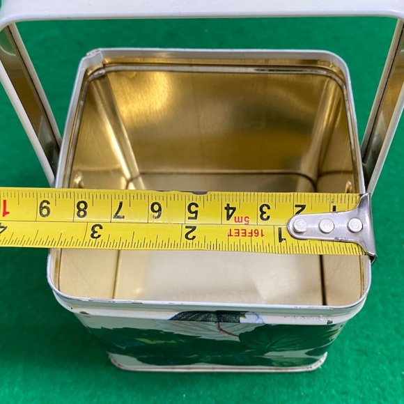 Vintage Tin Jewelry Box with Key, Storage Keepsake Box, Trinket Box, Ring Box, H - Picture 7 of 11